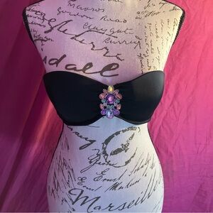 Victoria's Secret Black and Pink Bra